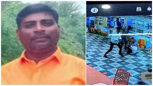 அத்துமீறிய கஞ்சா கும்பல் அட்டகாசம்.. துப்பு தந்த திருச்செந்தூர் ஓட்டல் உரிமையாளருக்கு சரமாரி வெட்டு 