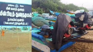 அடுத்த புயலா? மீன்வளத்துறையின் “வார்னிங்” - “பேக்” அடித்த நாகை மீனவர்கள் - சூறாவளி காற்று வீசுமாம் 