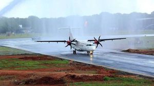 சென்னையில் இருந்து சென்ற விமானம் இலங்கை யாழ். பலாலி விமான நிலையத்தில் தரை இறங்கியது 