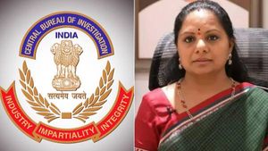  மதுபான ஊழல்:தெலுங்கானா முதல்வர் மகள் கவிதாவிடம் 7 மணிநேரம் சிபிஐ தீவிர விசாரணை..அடுத்து கைது? 