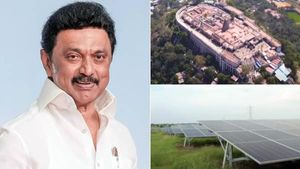 அசத்தும் சோலார் மின் உற்பத்தி; அட, நம்ம பழனியா இது? - மாற்றிக் காட்டிய  ஸ்டாலின் அரசு