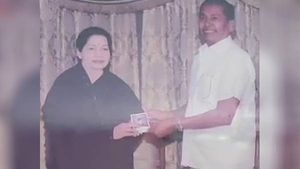 பகைவரிடத்திலும் பண்பாக நடந்த மதுரை முன்னாள் மேயர் பட்டுராஜன் மறைந்தார்! அதிமுகவினர் மரியாதை!