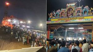 கார்த்திகை தீபம் திருநாளில் சொக்கனுக்கு உகந்த சொக்கப்பனை.. ஜோதி பிழம்பாக எழுந்தருளிய சிவன் 