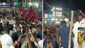 தலைவா ’துணிவு’ அப்டேட் கொடுங்க.. கத்திக் கேட்ட ரசிகர்கள்! சட்டென திரும்பிய அமைச்சர் உதயநிதி ஸ்டாலின் 