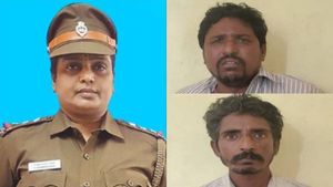 கிறுகிறுக்க வைக்கும் வட மாநில கும்பலின் கைவரிசை! தீரன் பட பாணியில் தட்டித்தூக்கிய திருச்சி தனிப்படை! 