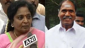 மன உளைச்சலா இருக்கு..புலம்பிய புதுச்சேரி ரங்கசாமி! அண்ணன் தங்கை சண்டை தான்! ஆறுதல் சொன்ன தமிழிசை! 
