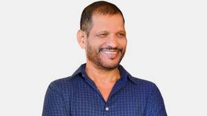  மேலவை தேர்தலில் ஆம்புலன்ஸில் வந்து வாக்களித்த பாஜக எம்.எல்.ஏ காலமானார்.. அடுத்தடுத்து 2 உயிரிழப்பு! 