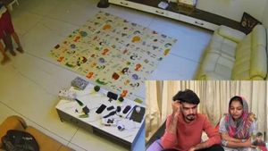 புது வீடு கட்டி வீடியோ போட்ட யூடியூப் பிரபலம்..பார்த்துவிட்டு கொள்ளையடிக்க வந்த நபர்-கோவையில் திடுக் 