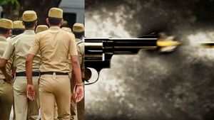 டெல்லி, உபியை அலறவிட்ட பயங்கர ரவுடி.. போலீஸ் போட்ட சினிமா பாணி 'ஸ்கெட்ச்'.. ஷாக் என்கவுண்டர் 