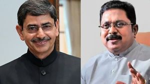 ஆளுநர் ரவியை திரும்ப பெற வேண்டும்! ஏனோ தானோன்னு நான் பேச மாட்டேன்! டிடிவி தினகரன் 'தில்' பதில்! 