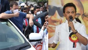 வேட்பாளருக்கு முன்பே.. காங்கிரசுக்காக களமிறங்கிய திமுக..ஈரோடு கிழக்கில் ஜெயிச்சாகனுமே!அக்னிபரீட்சை 