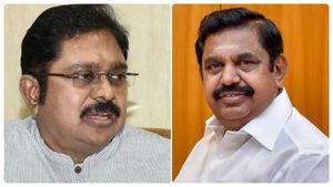 துரோகம், பதவி வெறி, சுயநலம்.. எடப்பாடி பழனிசாமிக்கு மக்கள் பாடம் புகட்டுவார்கள்.. டிடிவி தினகரன்! 
