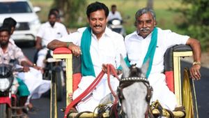 லகானை பிடித்த அன்பில் மகேஷ்.. “ஒருவன் ஒருவன் முதலாளி”.. குதிரை வண்டியில் ஏறி சீறிப்பாய்ந்த அமைச்சர்! 