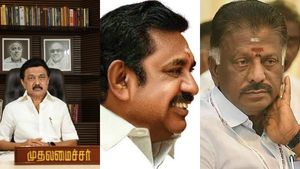 அந்த 7 மணி நேரம்.. மேஜையில் பைல்களை எடுத்து வைத்த எடப்பாடி.. யார் அந்த ஒருவர்? பறந்து வந்த உத்தரவு 