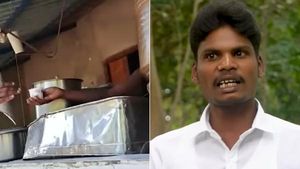 அந்த பயலே.. கிளாஸ்ல டீ வேணுமா? புதுக்கோட்டையை விடாத “ஜாதி” பேய்! ஊரை விட்டு ஒதுக்கப்பட்ட தலித்துகள் 