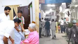ஓபிஎஸ் தாயாருக்கு மருத்துவமனையில் தீவிர சிகிச்சை.. தகவல் கேட்டதும் தேனிக்கு விரைந்த ஓபிஎஸ்! பரபரப்பு 
