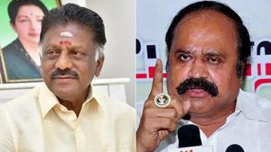 ஈரோடு கிழக்கு இடைத்தேர்தல்.. ஓபிஎஸுடன் பேசிய பின்பே பாஜக முடிவெடுக்கும்.. புகழேந்தி முக்கிய தகவல்!
