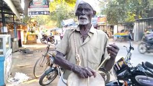  சாமியோவ்..தடையை மீறி தண்டோரா! தலைமை செயலாளர் உத்தரவை காற்றில் விட்ட அதிகாரிகள்! திண்டுக்கல் ஷாக்! 