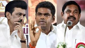ஸ்டாலின் போட்ட உத்தரவு.. நைட்டுனு கூட பார்க்கலையே.. வெளுத்து வாங்கிய திமுக! காங்கிரஸே மிரண்டுடுச்சே