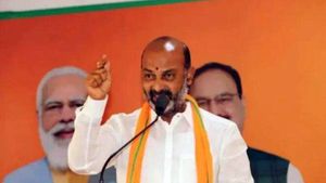 நாங்கள் ஆட்சிக்கு வந்ததும் தலைமைச் செயலகத்தை இடிப்போம்.. தெலுங்கானா பாஜக தலைவர் ஆவேசம்! 