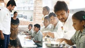 உதயநிதி கேட்ட கேள்வி.. படக்குன்னு உண்மையை சொன்ன மாணவன்.. ஆக்சன் எடுப்பதாக ஆன்ஸ்பாட்டில் உறுதி 