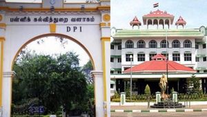 நீதிமன்ற அவமதிப்பு.. பள்ளிக் கல்வித்துறை அதிகாரிகள் ஆஜராக நேரிடும்.. ஐகோர்ட் கிளை கடும் எச்சரிக்கை! 