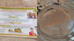 ஈரோடு இருக்கட்டும்.. தென் மாவட்டங்கள் முழுவதும் பறக்கும் ‘தாம்பூல தட்டுகள்’.. என்ன விஷயம் தெரியுமா? 