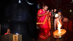 ஜனாதிபதி திரௌபதி முர்மு குன்னூர் பயணம் திடீர் ரத்து.. உடனே டெல்லி புறப்பட்டார்.. காரணம் என்ன? 