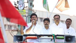 ஈவிகேஎஸ் இளங்கோவன் 50,000 வாக்குகள் வித்தியாசத்தில் வெற்றி பெறுவார்! அமைச்சர் அன்பில் மகேஷ் உறுதி! 