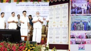 ''அண்ணன் துரைமுருகன் படித்த அரசுப் பள்ளி இது''! எனக்கு ரொம்ப பெருமையாக இருக்கு! ஸ்டாலின் பூரிப்பு! 