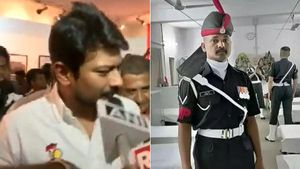 ‛மேம் மேம்.. ப்ளீஸ்..’ அமைச்சர் உதயநிதியிடம் வந்து விழுந்த கேள்வியால் பதறிய நிர்வாகிகள்.. என்னாச்சு? 
