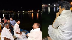 வண்டிய நிறுத்துங்க.. கமலாலயத்தை ரசித்து படியில் அமர்ந்த முதல்வர் ஸ்டாலின்! இரவில் சுவாரசியம்.. ஆஹா 