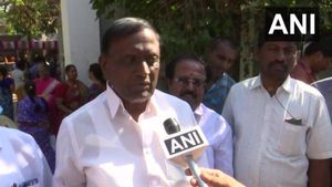 ஈரோடு கிழக்கு இடைத்தேர்தல்.. விரலில் வைக்கும் மை அழியவில்லை.. அதிமுக வேட்பாளர் தென்னரசு!