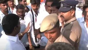 அம்மாடி.. 5 பெட்டி! 77 வேட்பாளர்களால் திணறும் வாக்காளர்கள் - ஈரோடு வாக்குச்சாவடிகளில் வாக்குவாதம் 
