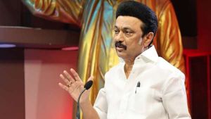 கடைசி நாள்.. களத்தில் குதிக்கும் முதலமைச்சர் ஸ்டாலின்! அனல் பறக்கும் ஈரோடு கிழக்கு தேர்தல் களம் 