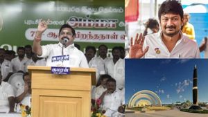 எகிறிய எடப்பாடி.. உதயநிதி மீது பாய்ச்சல்! 150 சினிமாக்கள் முடக்கிருச்சாம் - பேனா குறித்தும் கேள்வி 