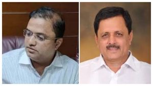 கட்டுக்கட்டாய் ரூ.7.70 கோடி பறிமுதல்.. வசமாய் சிக்கிய மகன்.. கர்நாடகா பாஜக எம்எல்ஏவின் பதவி பறிப்பு