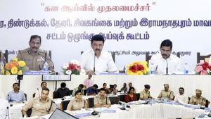 புகார் தெரிவிக்க வருவோரிடம் பரிவோடு நடக்கணும்! காவல்துறைக்கு முதல்வர் கட் அண்ட் ரைட் உத்தரவு! 