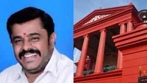 கர்நாடகா: போலி இன்சூரன்ஸ் தந்து வாக்காளர்களை மோசடி செய்த ஜேடிஎஸ் எம்.எல்.ஏ. பதவி பறிப்பு 