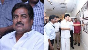 ஸ்டாலின் புகைப்பட கண்காட்சி! சேகர்பாபு வழியில் அமைச்சர் மூர்த்தி! மதுரையில் அமர்களமான ஏற்பாடுகள்! 