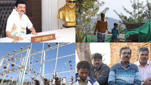 50 ஆண்டுகளாக மின்சாரம் இல்லாத மலைக்கிராமம்  - ‘விடியலை’தந்த முதல்வர் ஸ்டாலின்