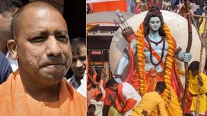 ராம நவமி நிகழ்ச்சிகளை மாவட்ட ஆட்சியர்கள் நடத்த உபி யோகி அரசு உத்தரவு- நிதி ஒதுக்கீடு- புது சர்ச்சை! 