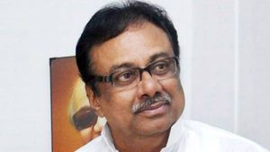  ஈரோடு கிழக்கு தொகுதியில் அடிச்சு தூக்கிய ஈவிகேஎஸ் இளங்கோவன்..66575 வாக்குகள் வித்தியாசத்தில் வெற்றி