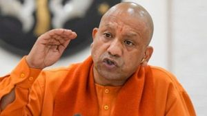 கிரிமினல்களை விடாதீங்க.. தயவுதாட்சண்யமே வேண்டாம்.. உ.பி முதல்வர் யோகி அதிரடி உத்தரவு