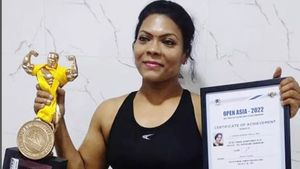 'கிளாமர்'.. மனைவியை பார்த்ததுமே முகம் மாறிய கணவர்.. அட அதிசயம்.. சங்கிலியை நொறுக்கிய சபாஷ் பெண் 