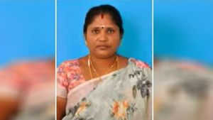 திமுகவுடன் பாஜக கவுன்சிலர் கூட்டு! அதிமுக ஒன்றியச் சேர்மன் பதவி பறிப்பு! தகிக்கும் கரூர் அரசியல்! 