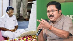 தர்மயுத்தம் செய்தது தவறு.. அதை ஓபிஎஸ் உணர்ந்துவிட்டார்.. டிடிவி தினகரன் சொன்ன வார்த்தை! 