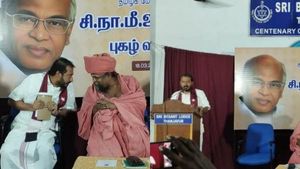மகன் இறந்த அன்று கூட ஜனாதிபதியை வரவேற்க திண்டுக்கல் சென்றவர் உபயதுல்லா! தமிமுன் அன்சாரி நினைவூட்டல்! 