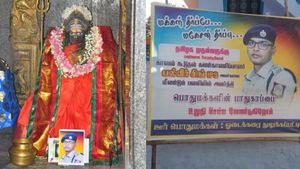சட்டம் ஒழுங்கை நிலைநாட்டிய பல்பீர் சிங் மீண்டும் வேண்டும்.. கட் அவுட் வைத்து கோவிலில் வழிபடும் மக்கள் 
