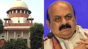 முஸ்லீம்கள் இட ஒதுக்கீடு ரத்து செய்யப்பட்ட விவகாரம்: கர்நாடக அரசை சாடிய  உச்ச நீதிமன்றம் 